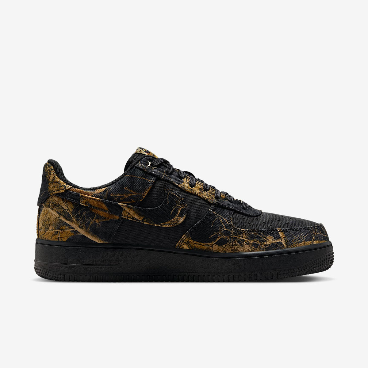 Air Force 1 '07 Realtree Men's Shoes (Off Noir/Multi-Color/Gum Yellow/Multi-Color) Size 12