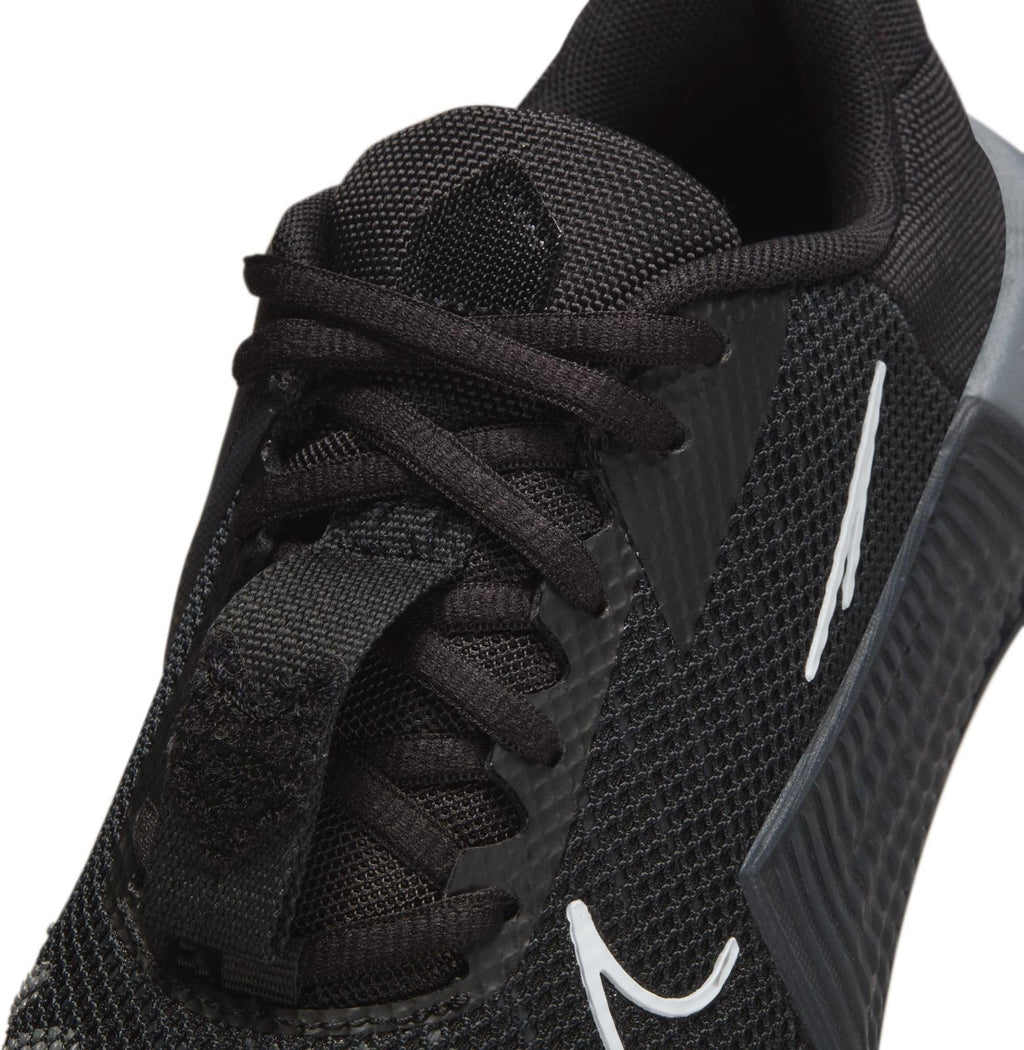 Nike Women's W Metcon 9Low, Black White Anthracite Smoke Grey, 10 US